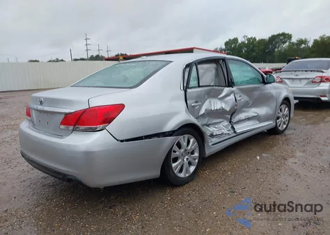 2012 Toyota Avalon z USA, uszkodzony, nr VIN 4T1BK3DB4CU446161